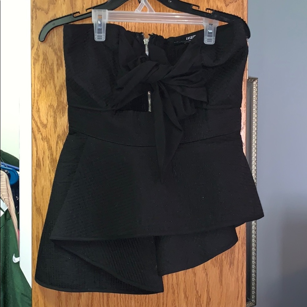 Fashion Nova Strapless Top